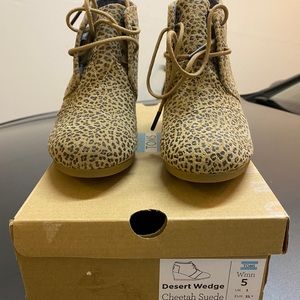 TOM’S Desert Wedge Cheetah Suede Printed Booties